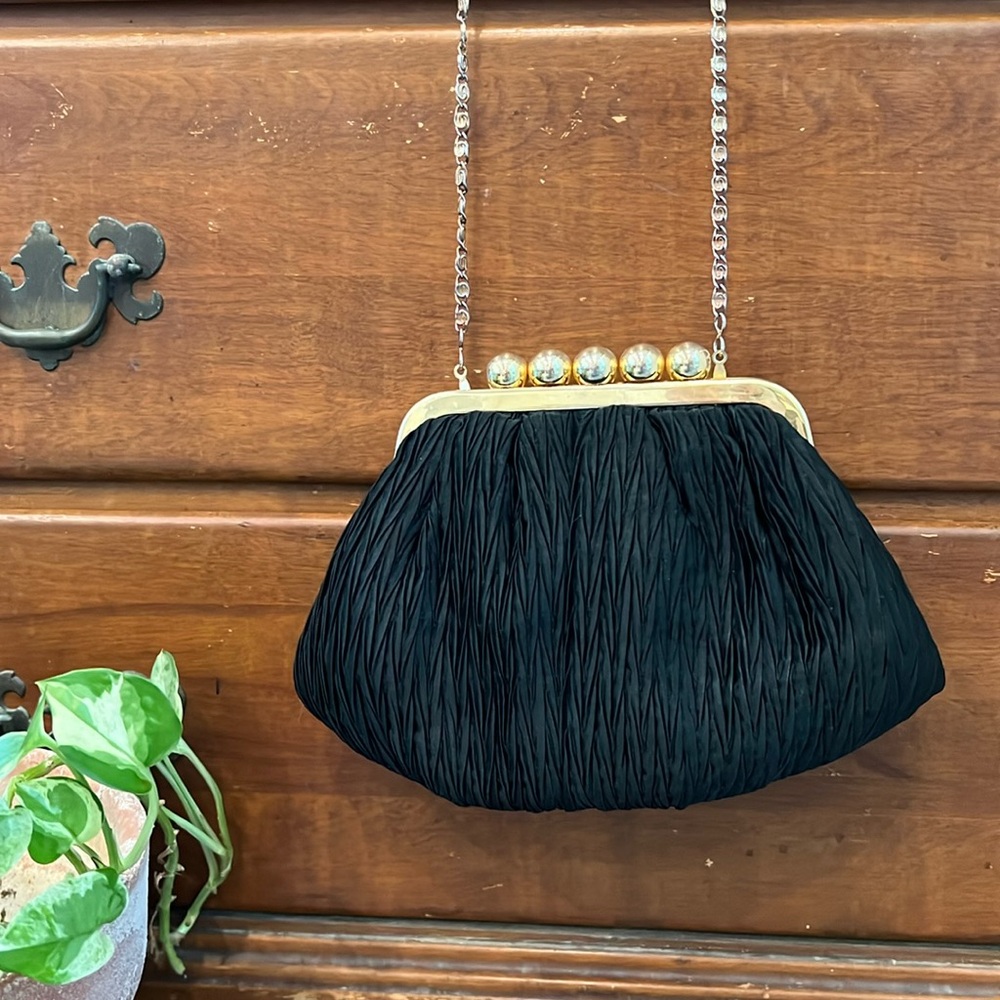 Vintage Robinsons black purse with strap